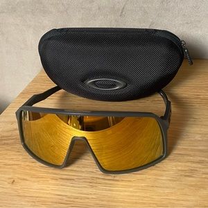Oakley sunglasses